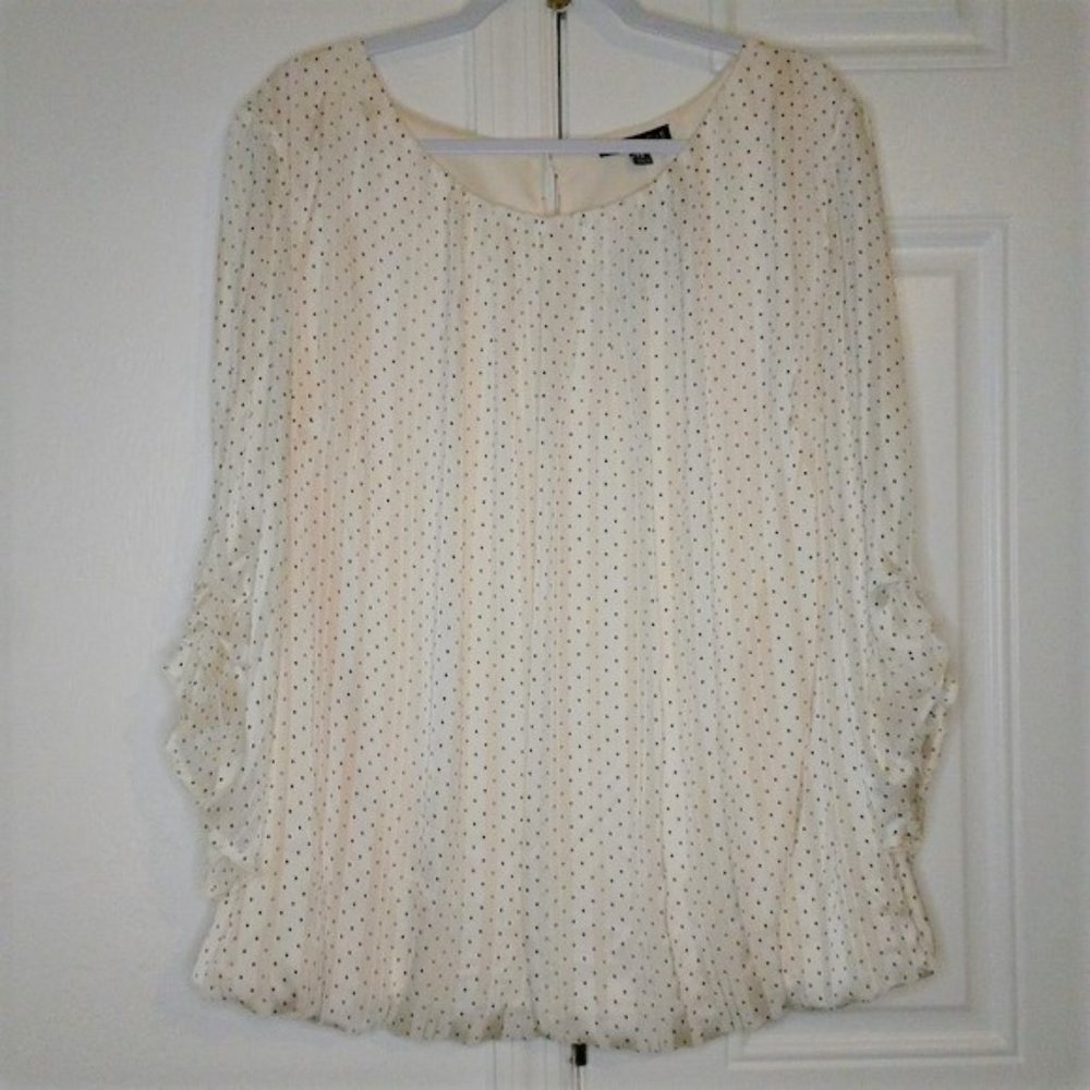 NWT Sara Michelle Elegant Blouse